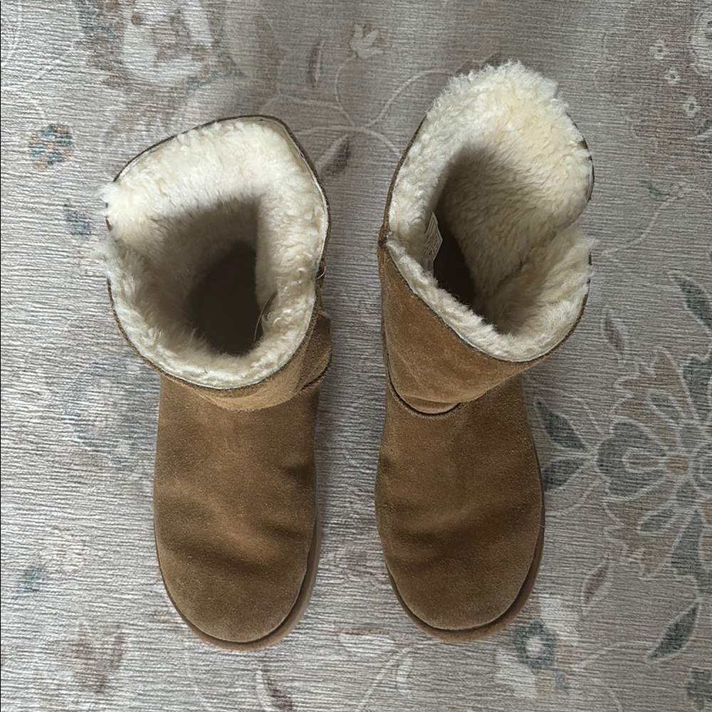 Cozy Shearling-Lined Suede Boots